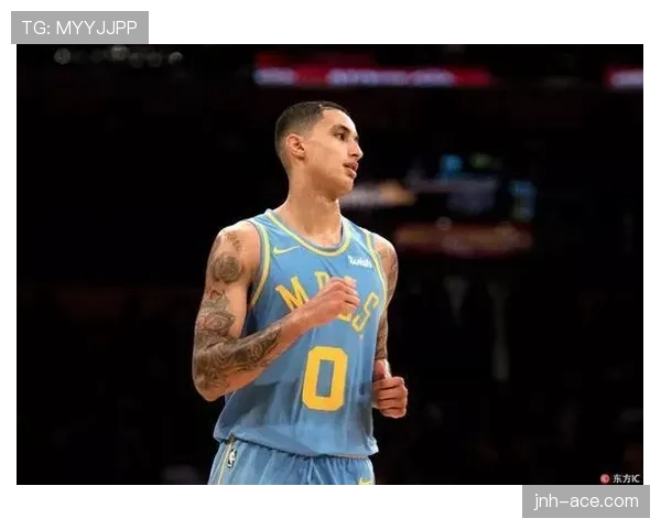 库兹马挡拆吸引换防内线，三分效率较上季明显提升