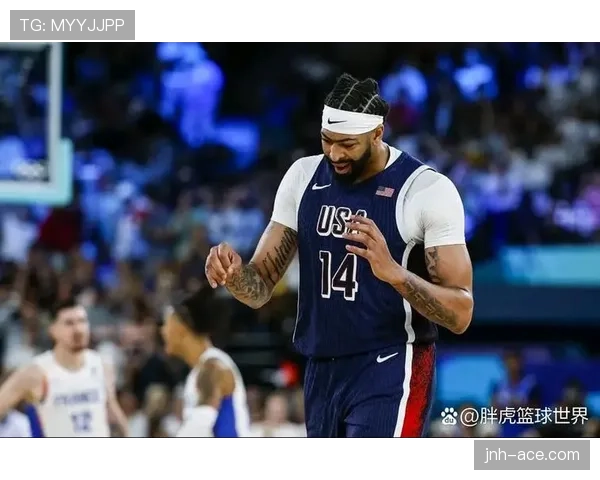 安东尼·戴维斯内线冲击对比浓眉前期，挡拆助攻显著提升球队效率